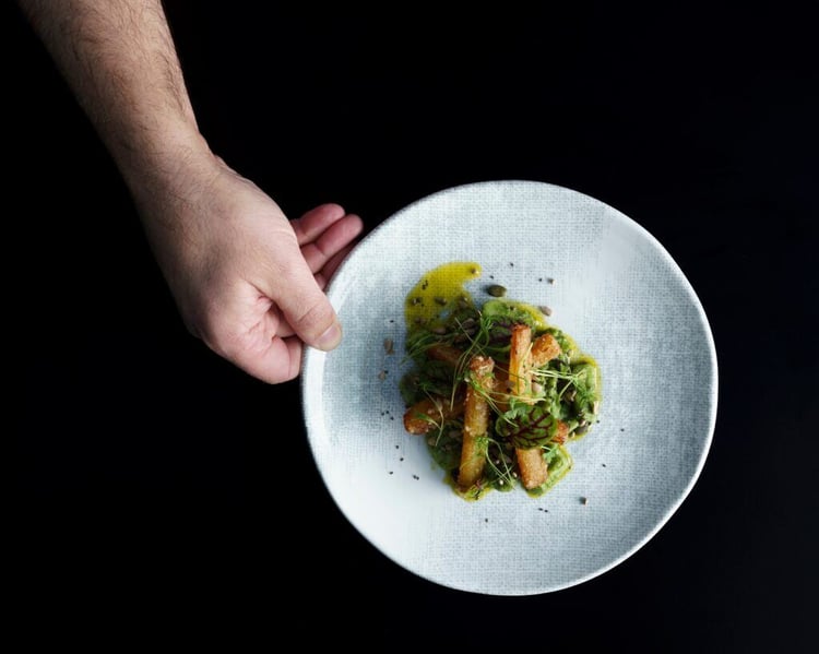 2.-One-of-the-many-plant-forward-dishes-offered-at-ExCeL-London-1024x819